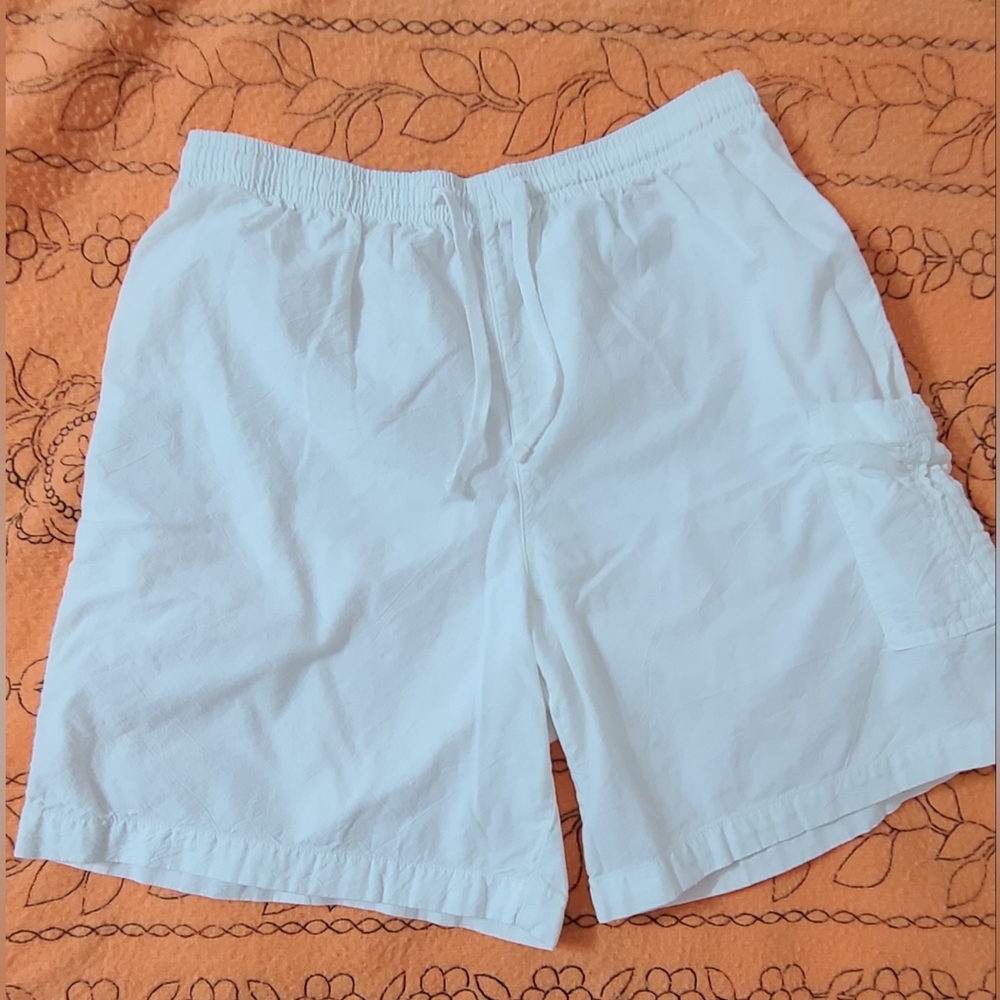 Candie's Classic White Cargo Shorts for Men